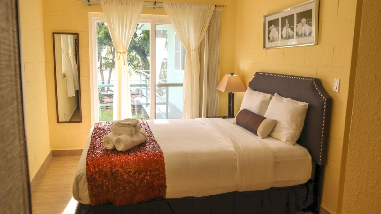 Ocean Villa Guam Тамунинг Экстерьер фото